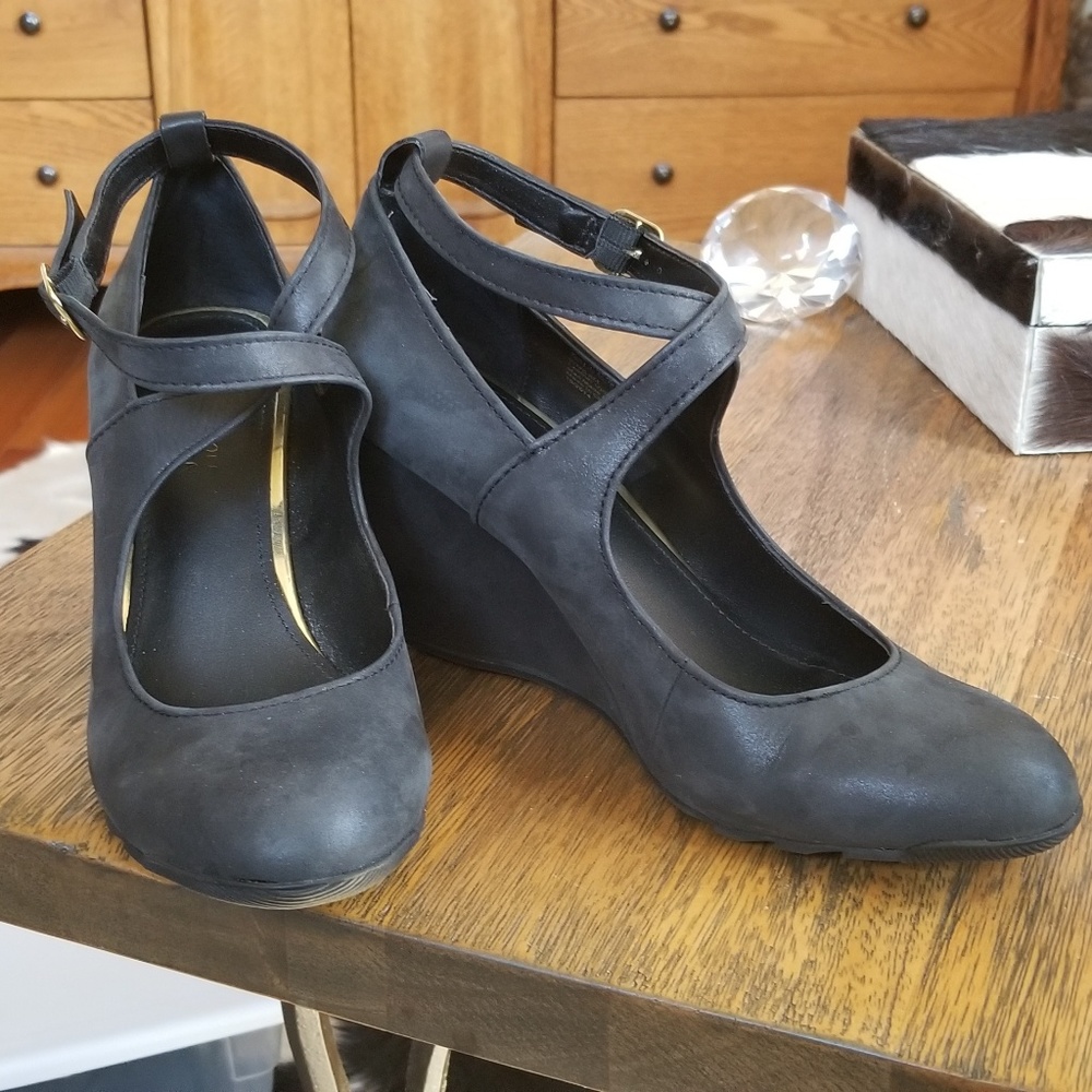 Clavin Klein rubber sole wedge